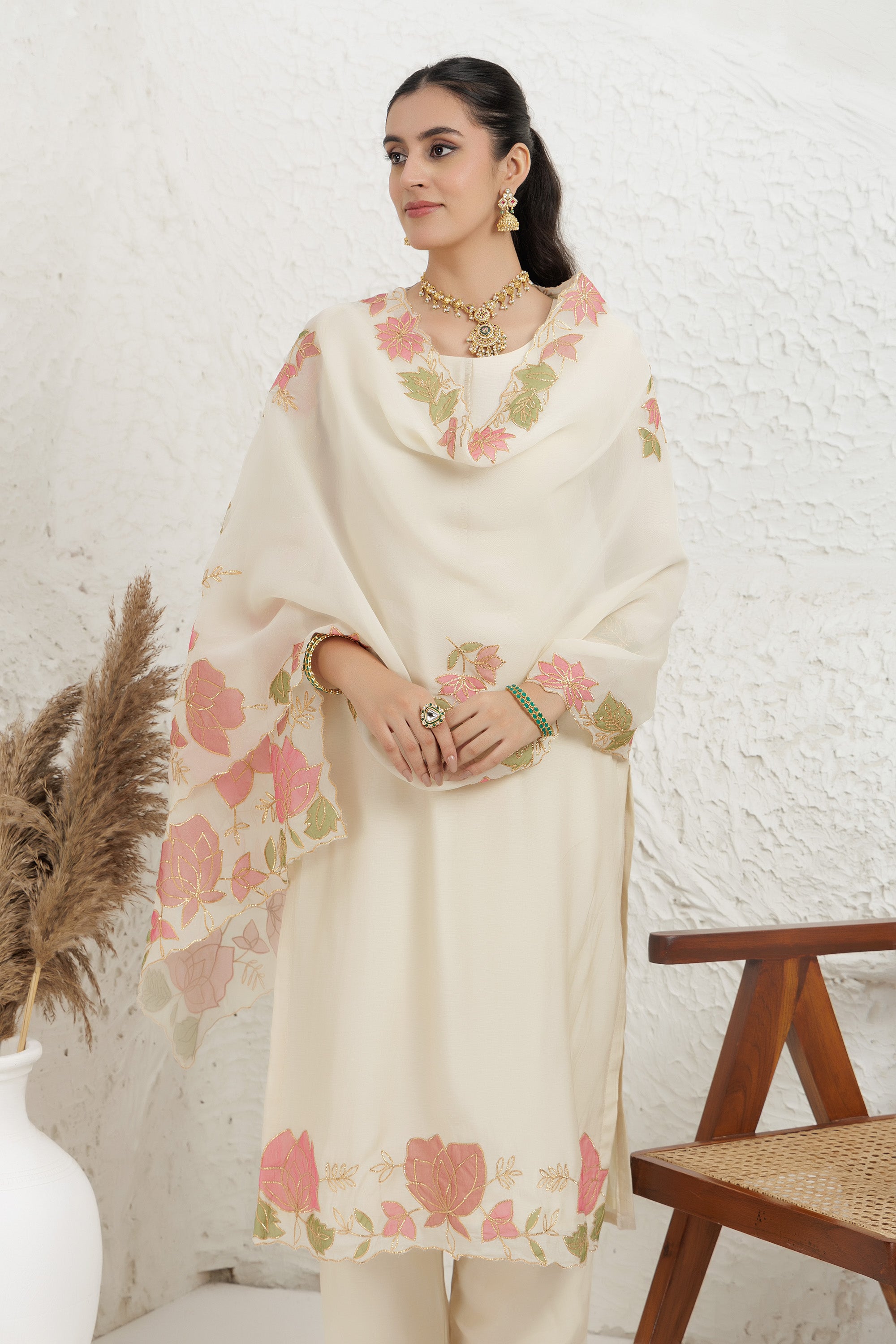 off white Silk Muslin Applique Work Kurta Set