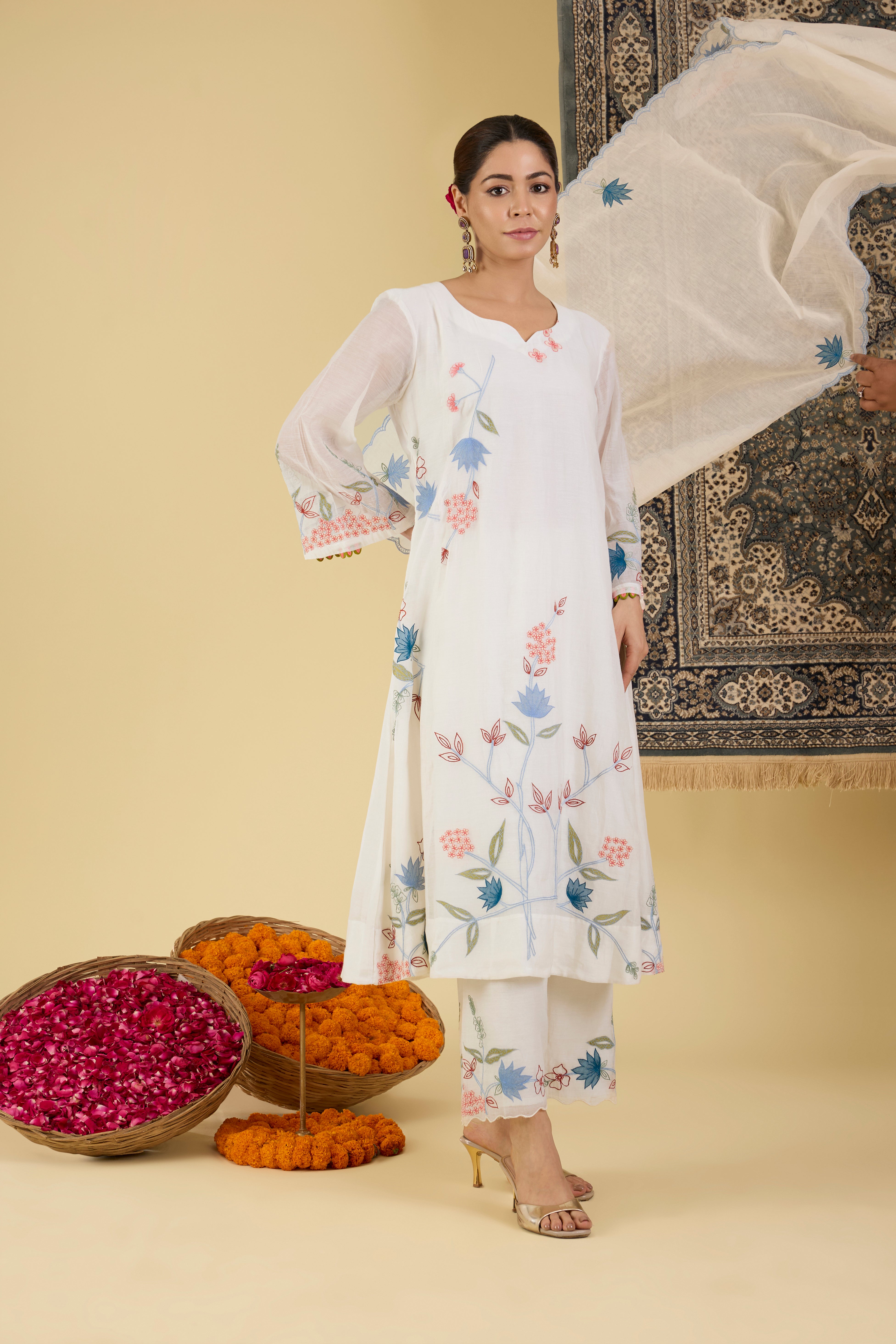Ivory Floral Embroidered Kurta Set.