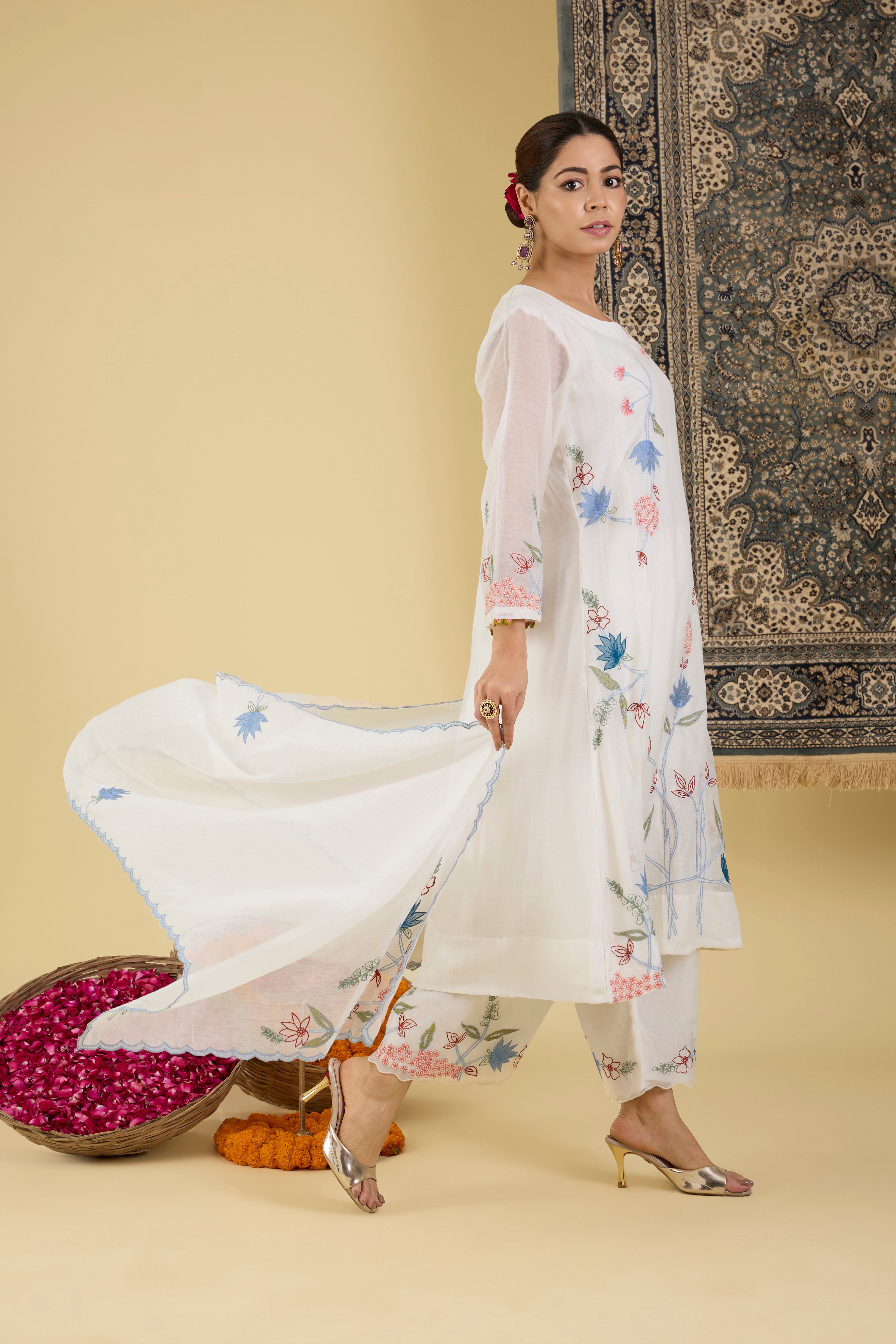 Ivory Floral Embroidered Kurta Set.