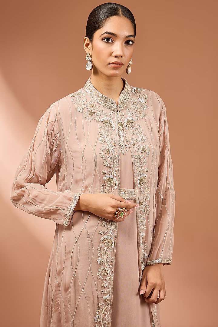 Mouse Georgette Sleeveless Gown With Jacket