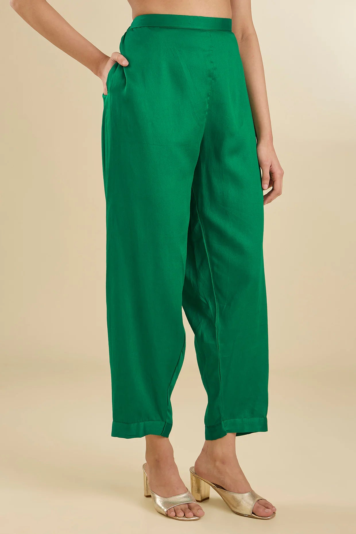 Chanderi Silk Dabka & Sequins Embroidered Kurta Set