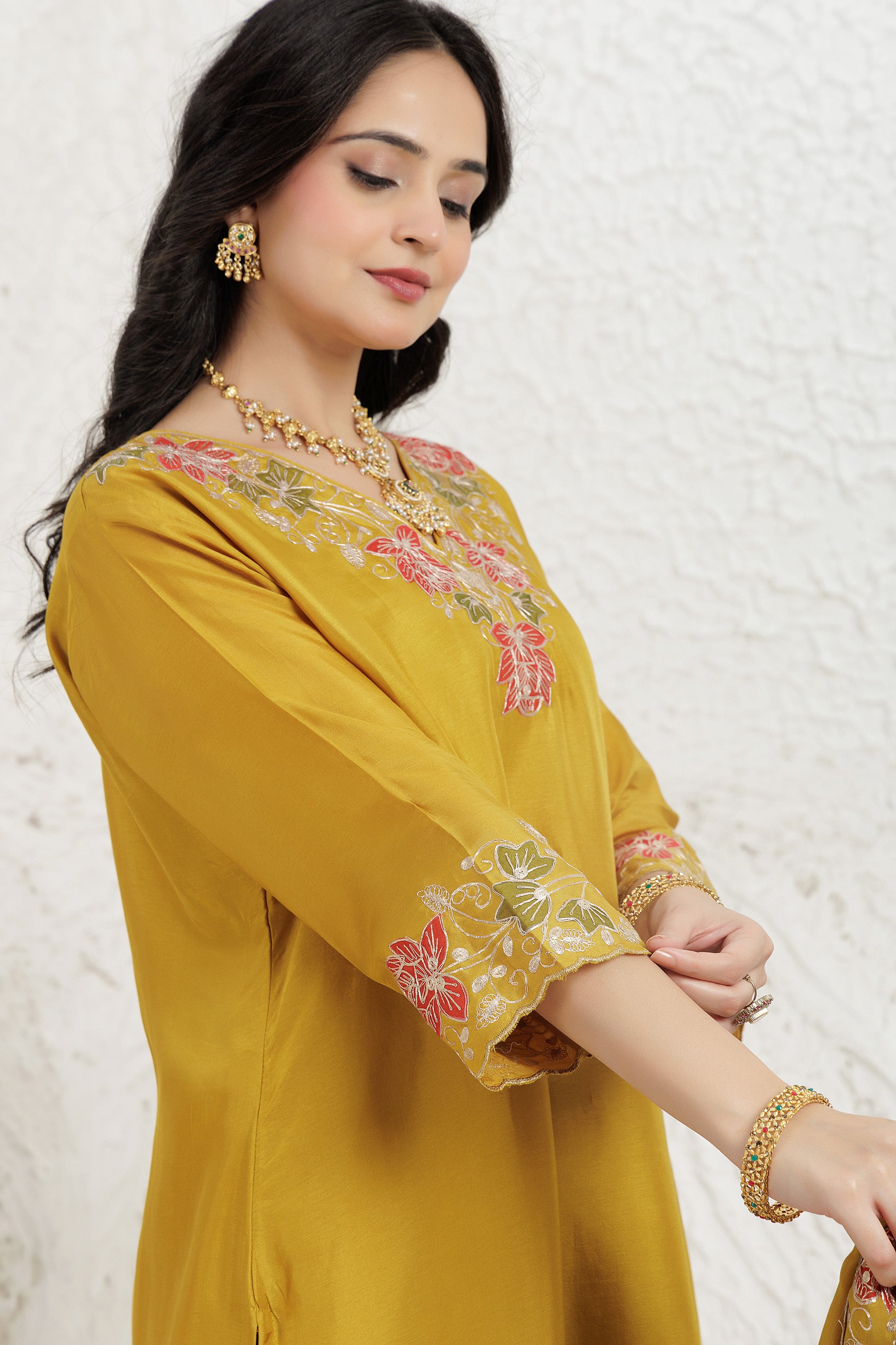 Chanderi Silk Applique Work Kurta Set