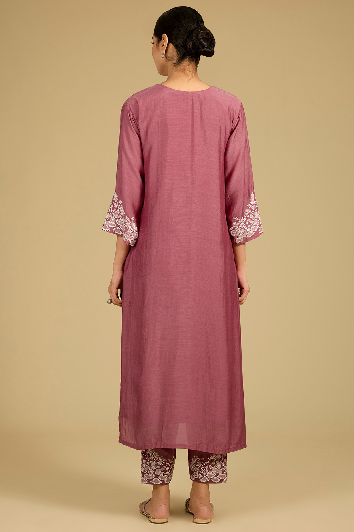 Thulam Pink Cotton Chanderi Thread Embroidered Kurta Set