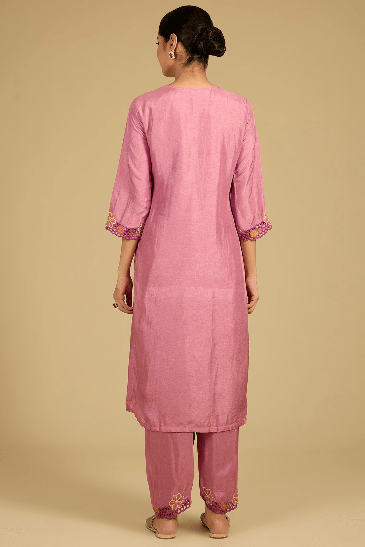 Lavender Pink Cotton Chanderi Thread Work Kurta Set