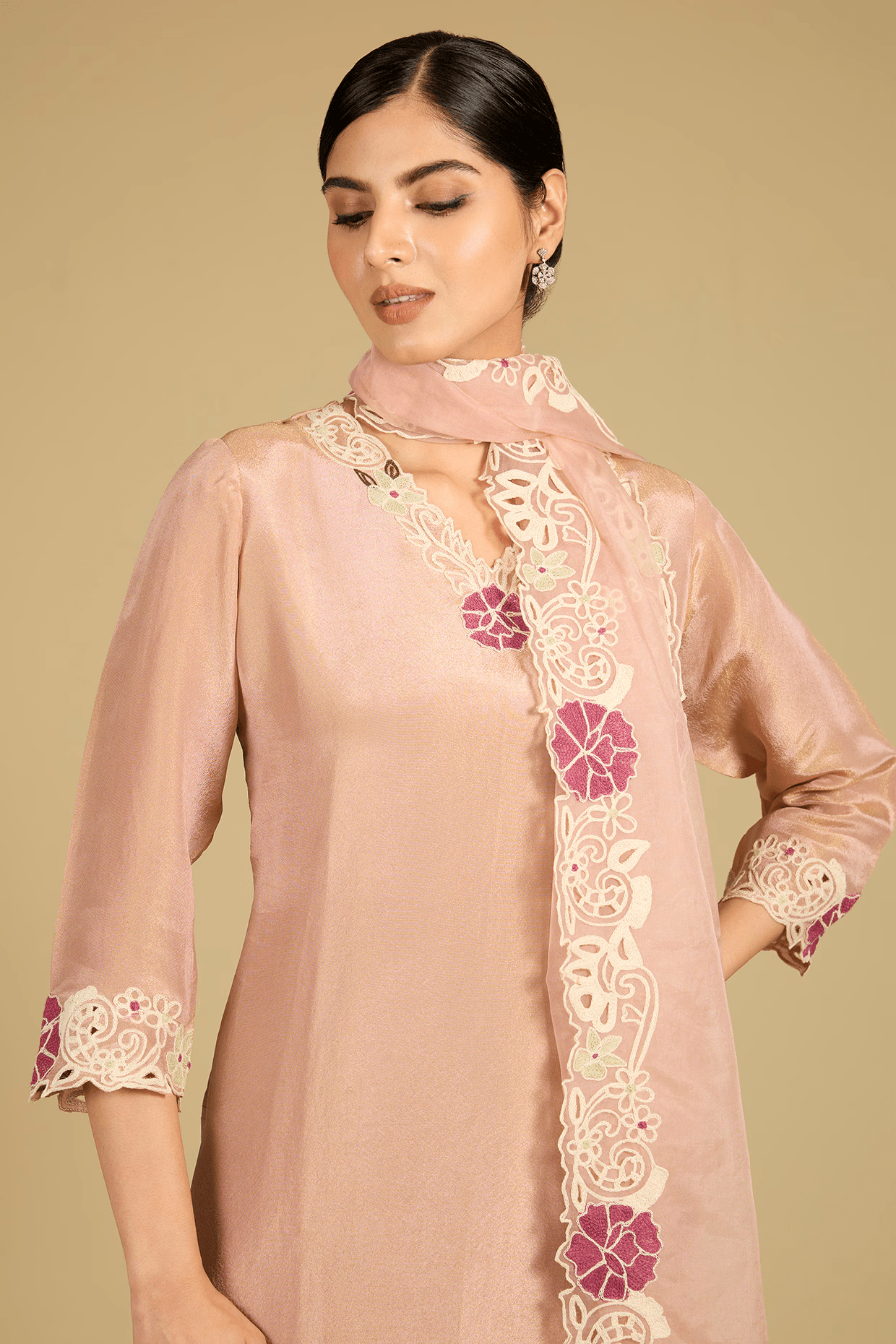 Dusty Rose Pink Shimmer Thread Work Kurta Set