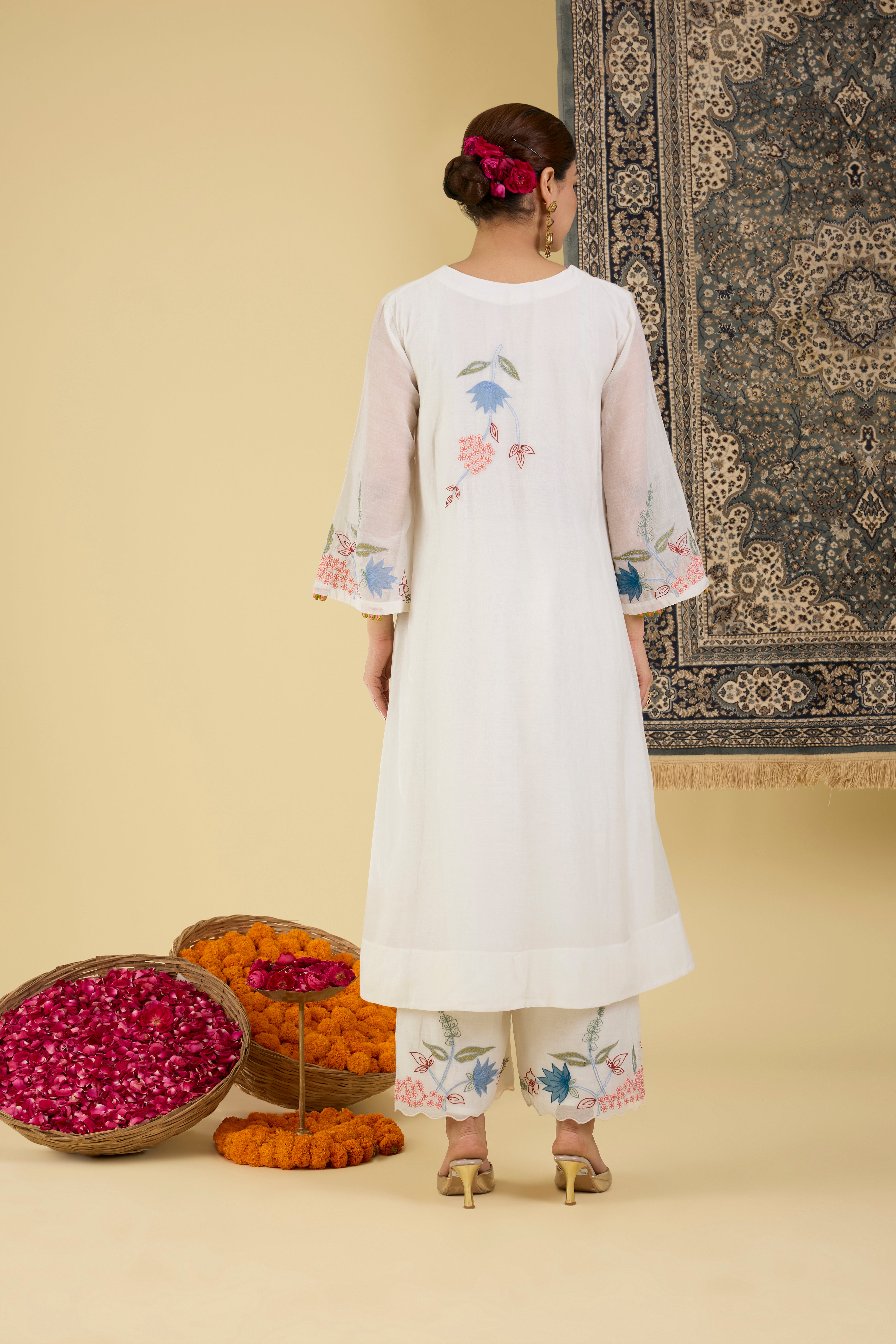 Ivory Floral Embroidered Kurta Set.