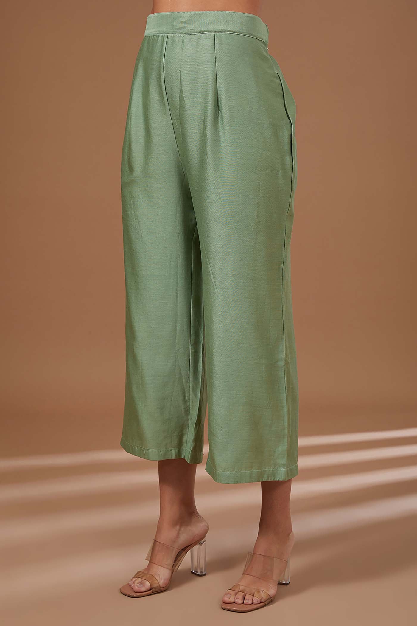 GreenStraight Suit with Pants and  Organza Dupatta