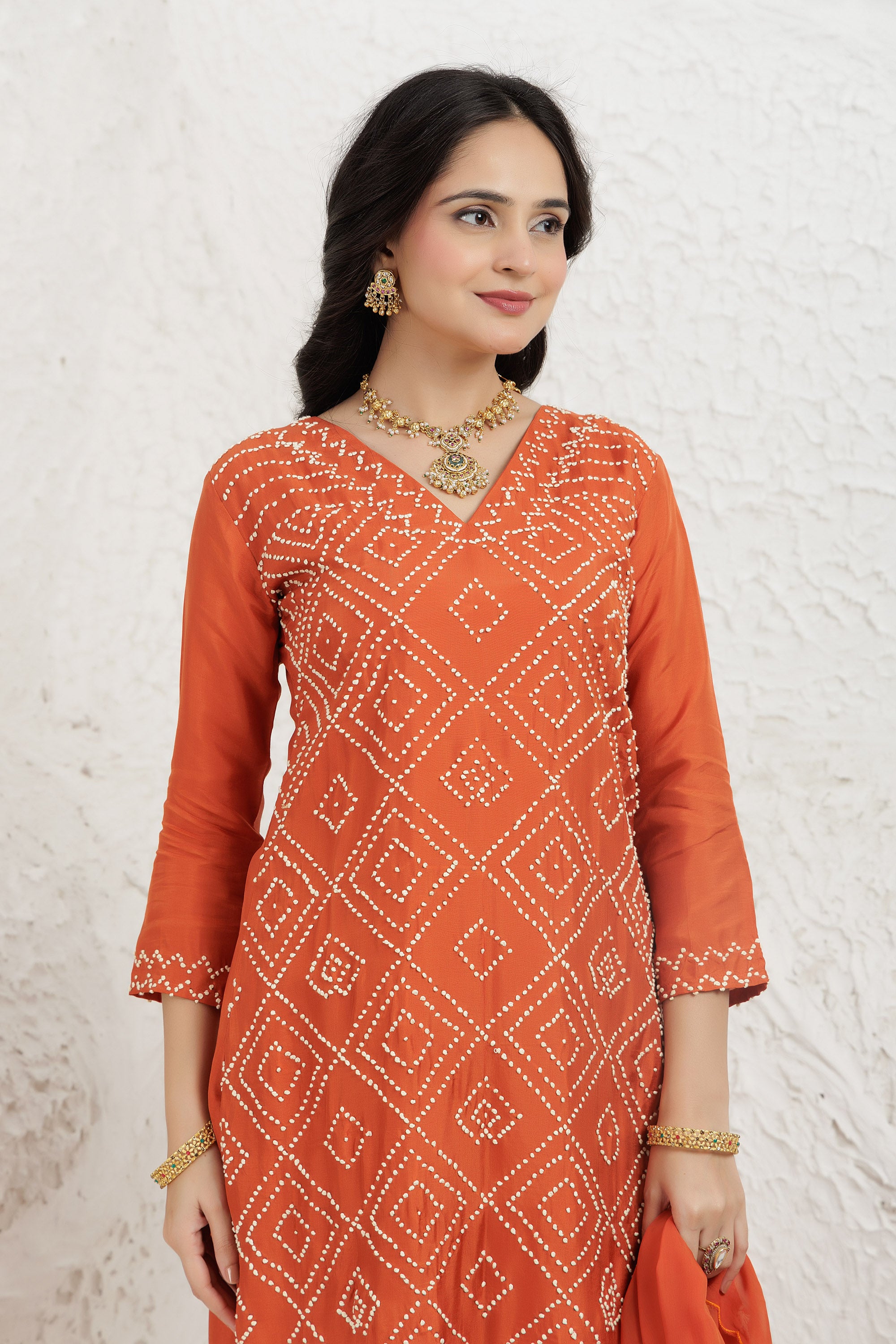 Hand french knot Embroidered Kurta Set